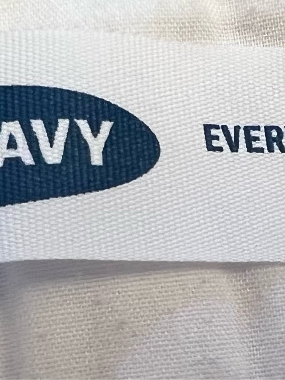 Old Navy White Women's Chino Shorts - Picture 3 of 4